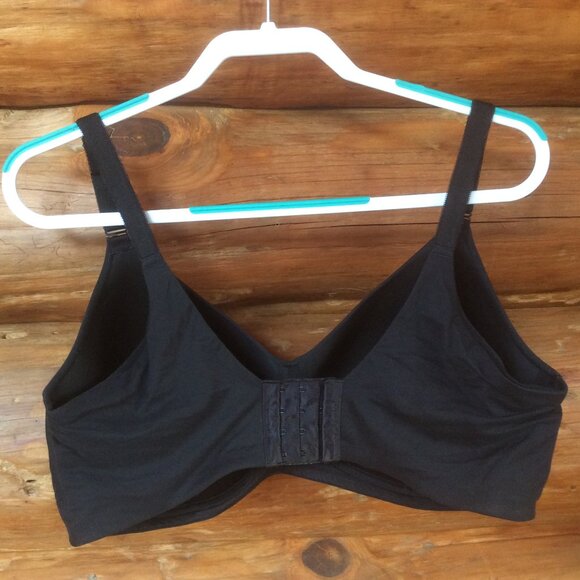 Torrid Curves Black WireFree Everyday Wear Back Closure Smoothing Bra Size 40DDD - Picture 2 of 5